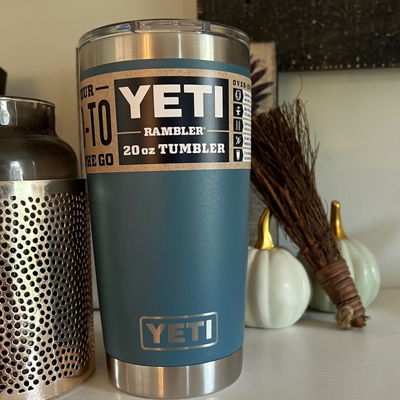 Yeti 20oz rambler tumbler NWT Nordic blue